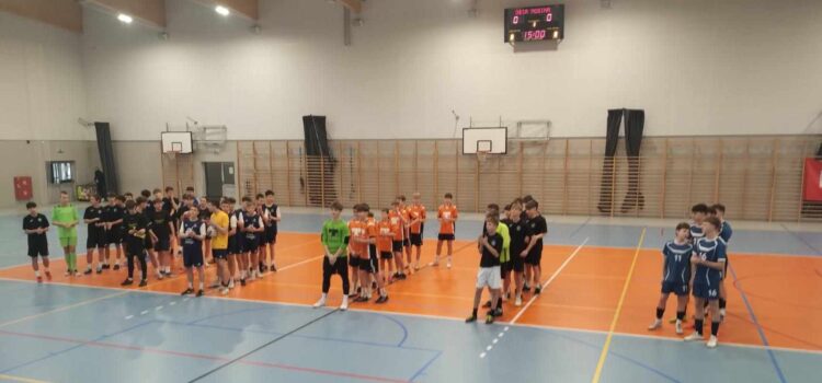 MISTRZOSTWA PODREJONU POZNAŃ TEREN WSCHÓD W FUTSALU KL.VII-VIII MISTRZOSTWA PODREJONU POZNAŃ TEREN WSCHÓD W FUTSALU KL.VII-VIII